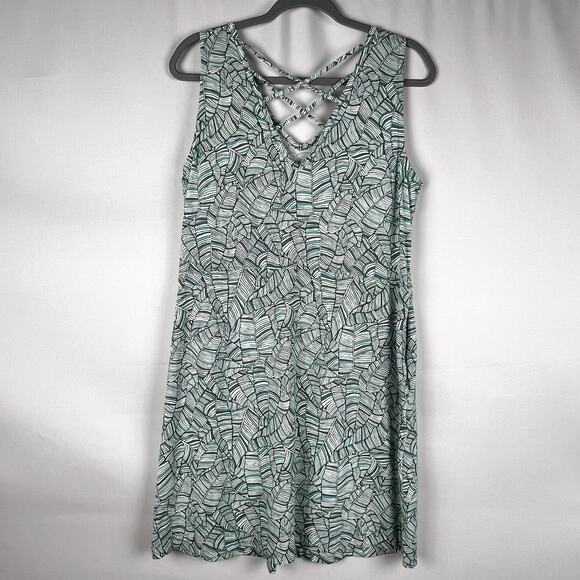 Title Nine Green and White Patterned Midi Dress - Picture 4 of 11